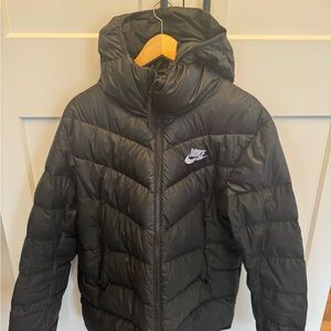 Nike Black Puffer Jacket with Hood and Chevron Quilting / men large